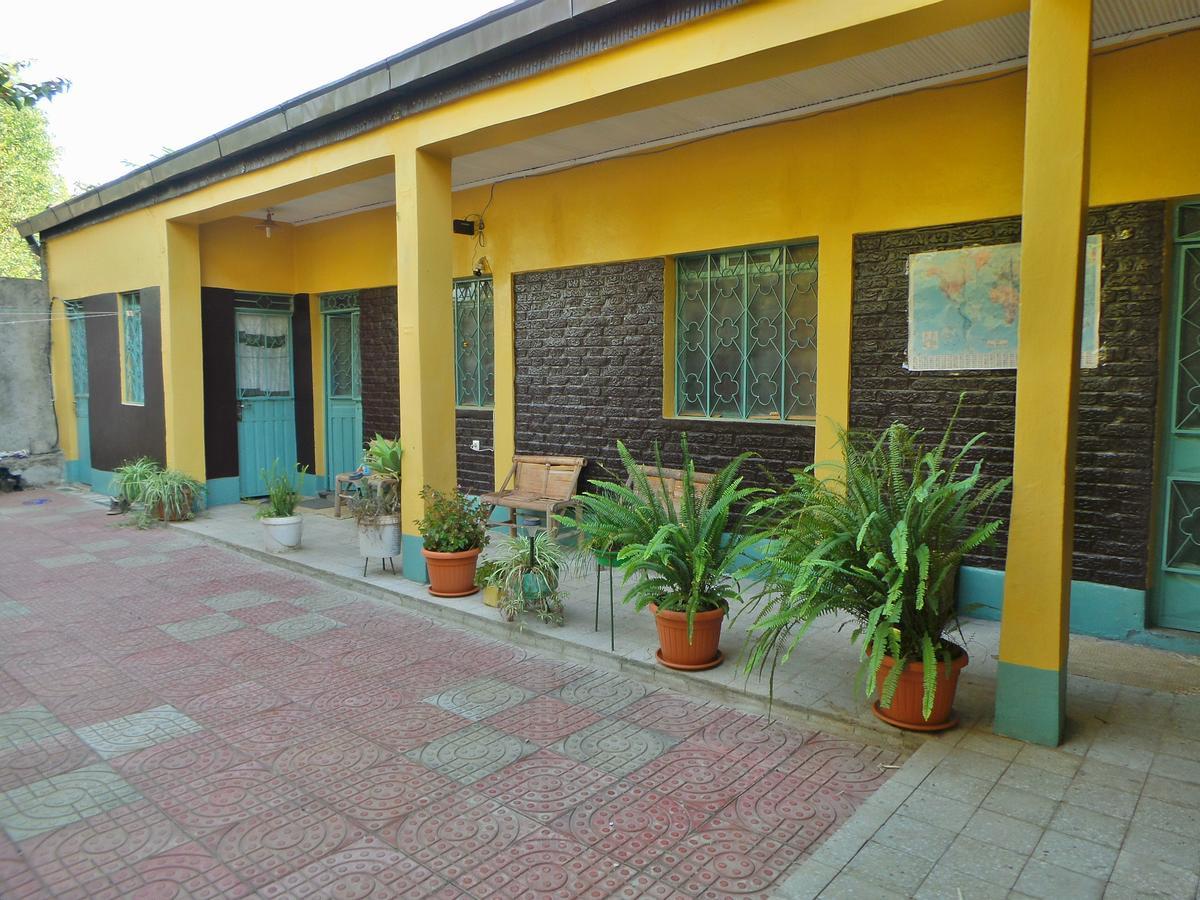 B&B The Annex บาเฮอร์ดาร์ ภายนอก รูปภาพ