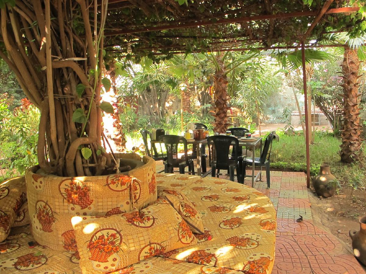 B&B The Annex บาเฮอร์ดาร์ ภายนอก รูปภาพ